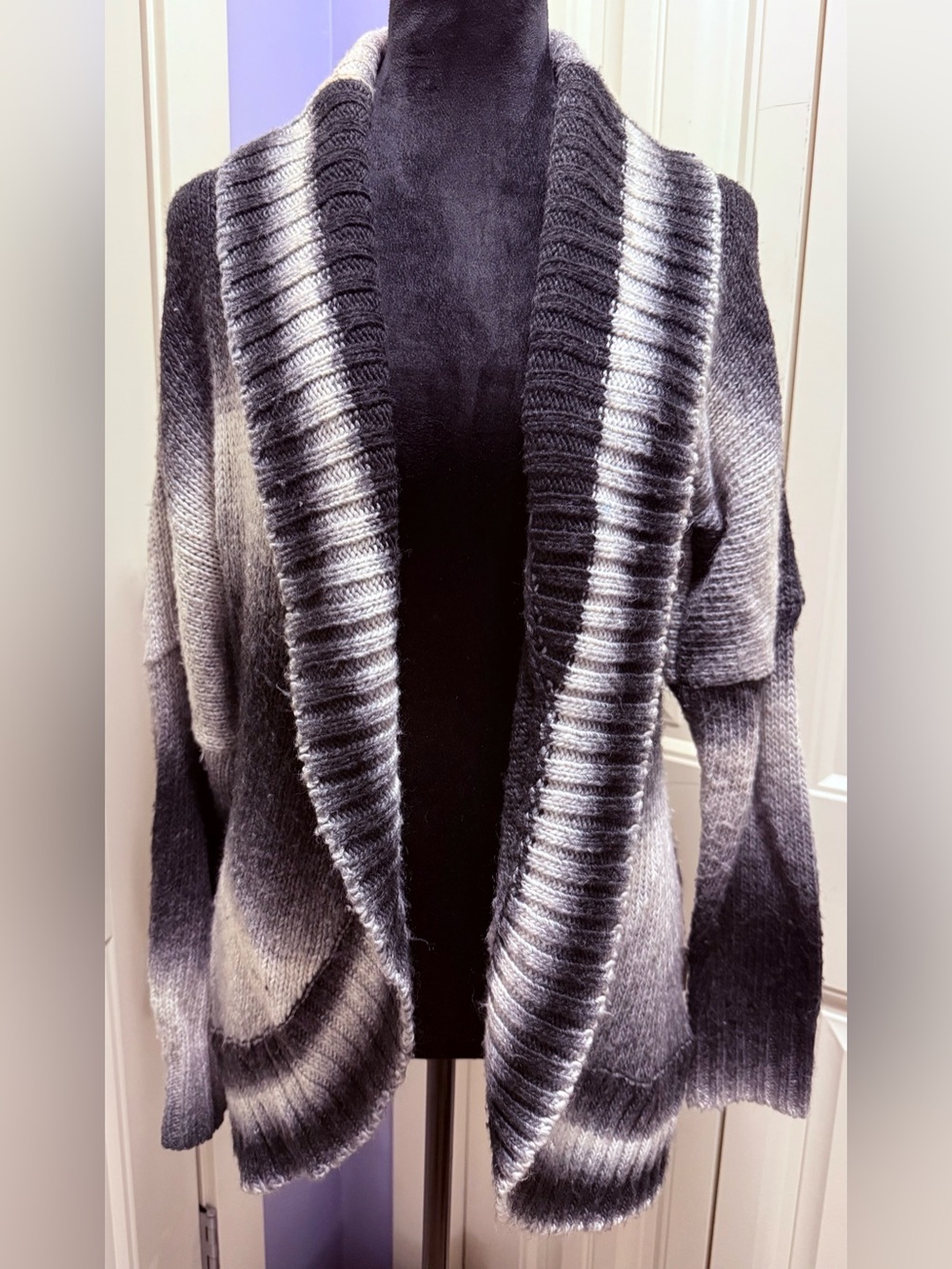 Oakley Gray Ombre Open-Front Cardigan Sweater